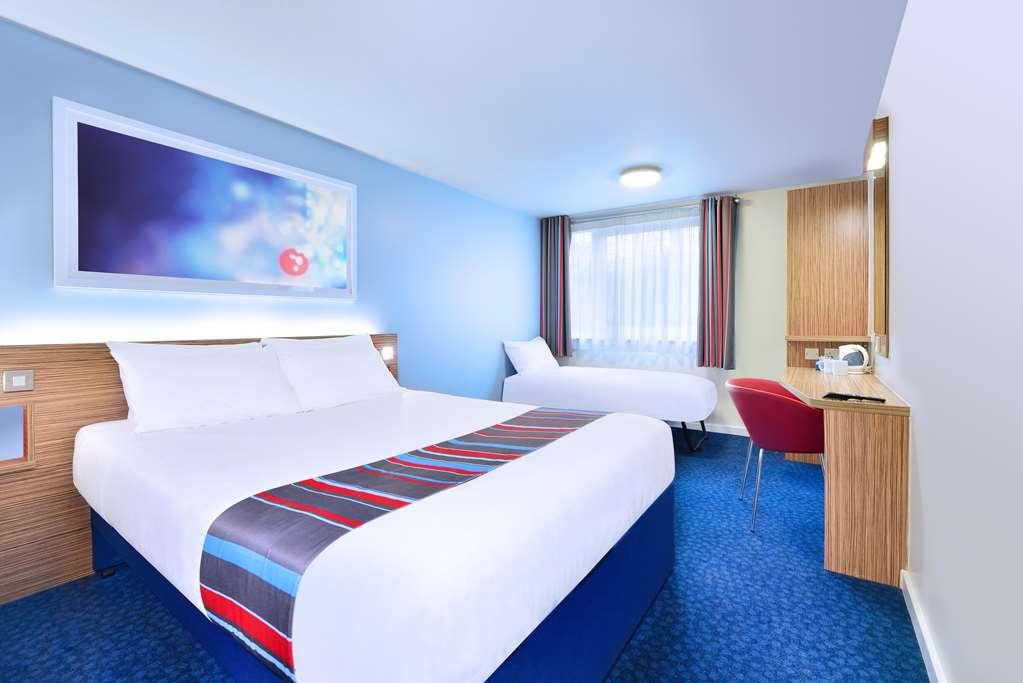 Travelodge Caerphilly Chambre photo